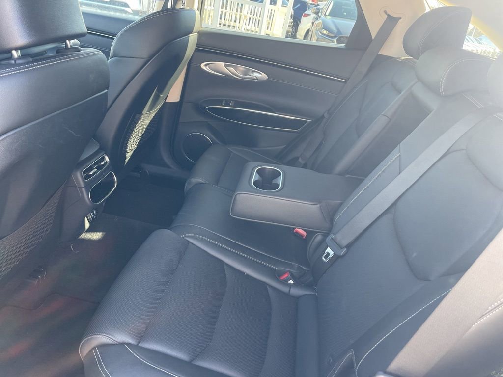 Used 2025 Genesis GV70 2.5T image 11