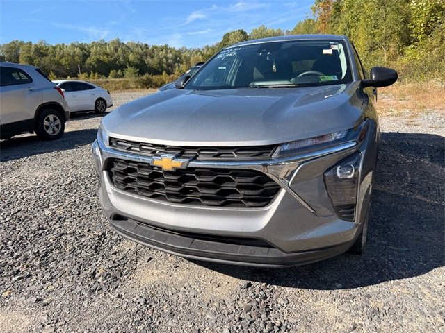 Used 2024 Chevrolet Trax LS image 19