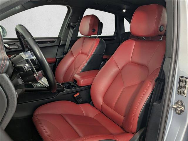 Used 2021 Porsche Macan S AWD/4WD image 5