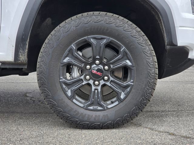 Used 2025 GMC Canyon Elevation image 9