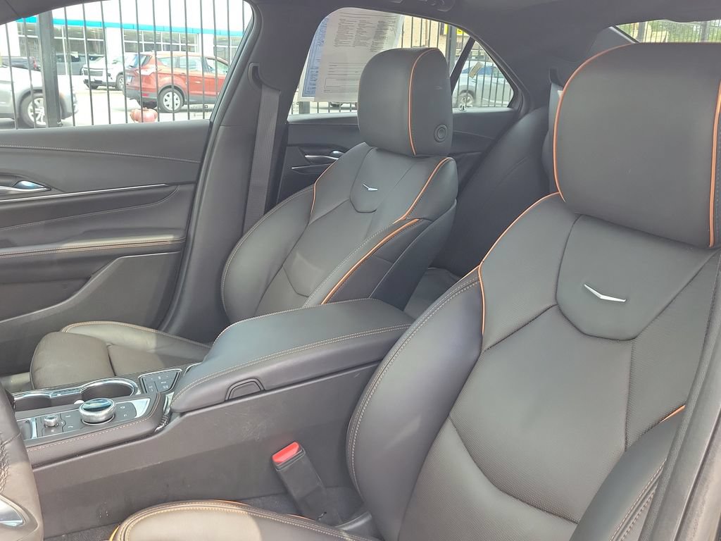 Used 2025 Cadillac CT4 V w/ Technology Package AWD/4WD image 18