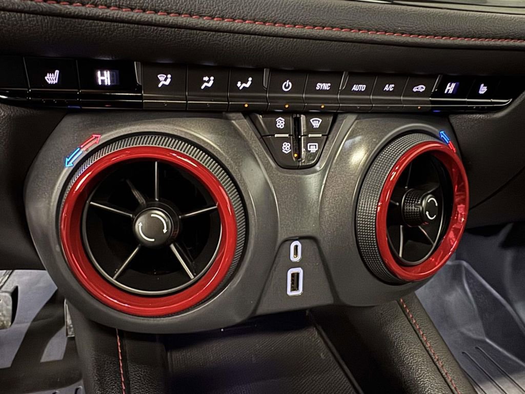 Used 2022 Chevrolet Blazer RS image 24