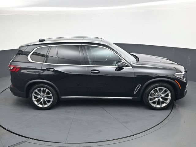 Used 2022 BMW X5 xDrive40i w/ Premium Package AWD/4WD image 22