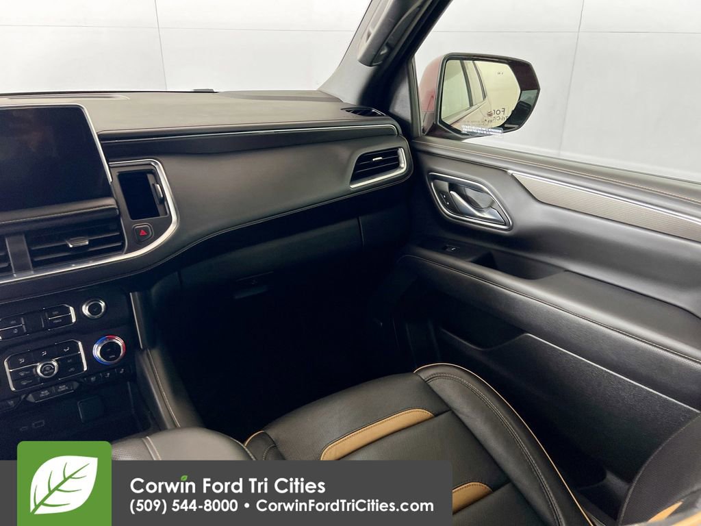 Used 2023 GMC Yukon AT4 w/ Technology Package image 29