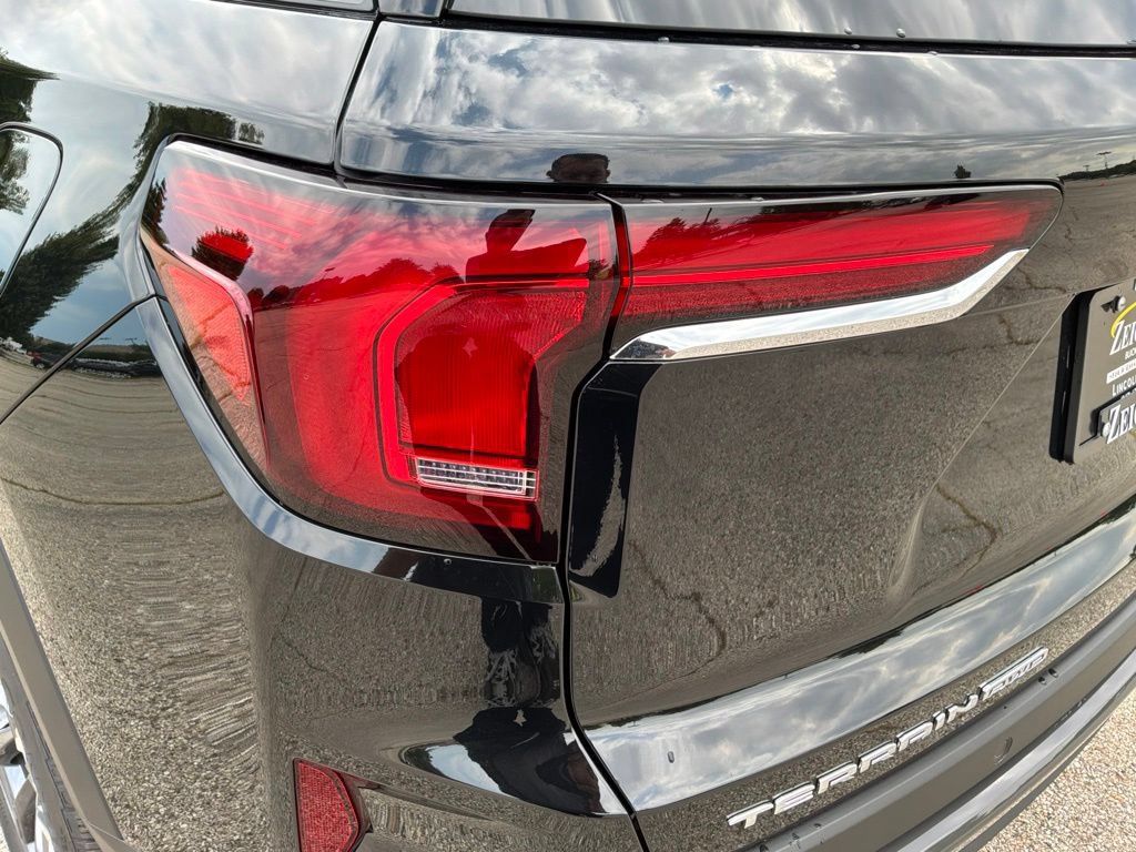 New 2027 GMC Terrain Elevation w/ Elevation Premium Package AWD/4WD image 15