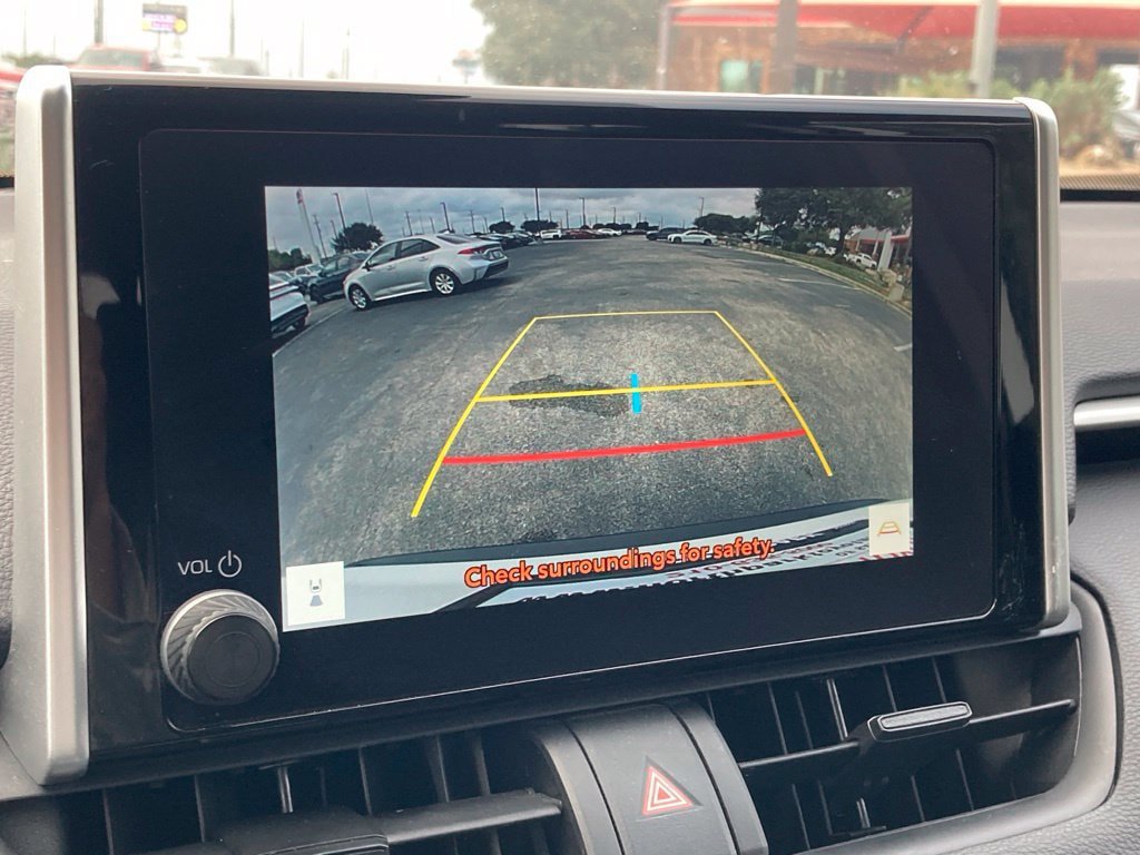 Certified 2025 Toyota RAV4 XLE AWD/4WD image 24