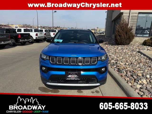 Used 2022 Jeep Compass Limited image 2