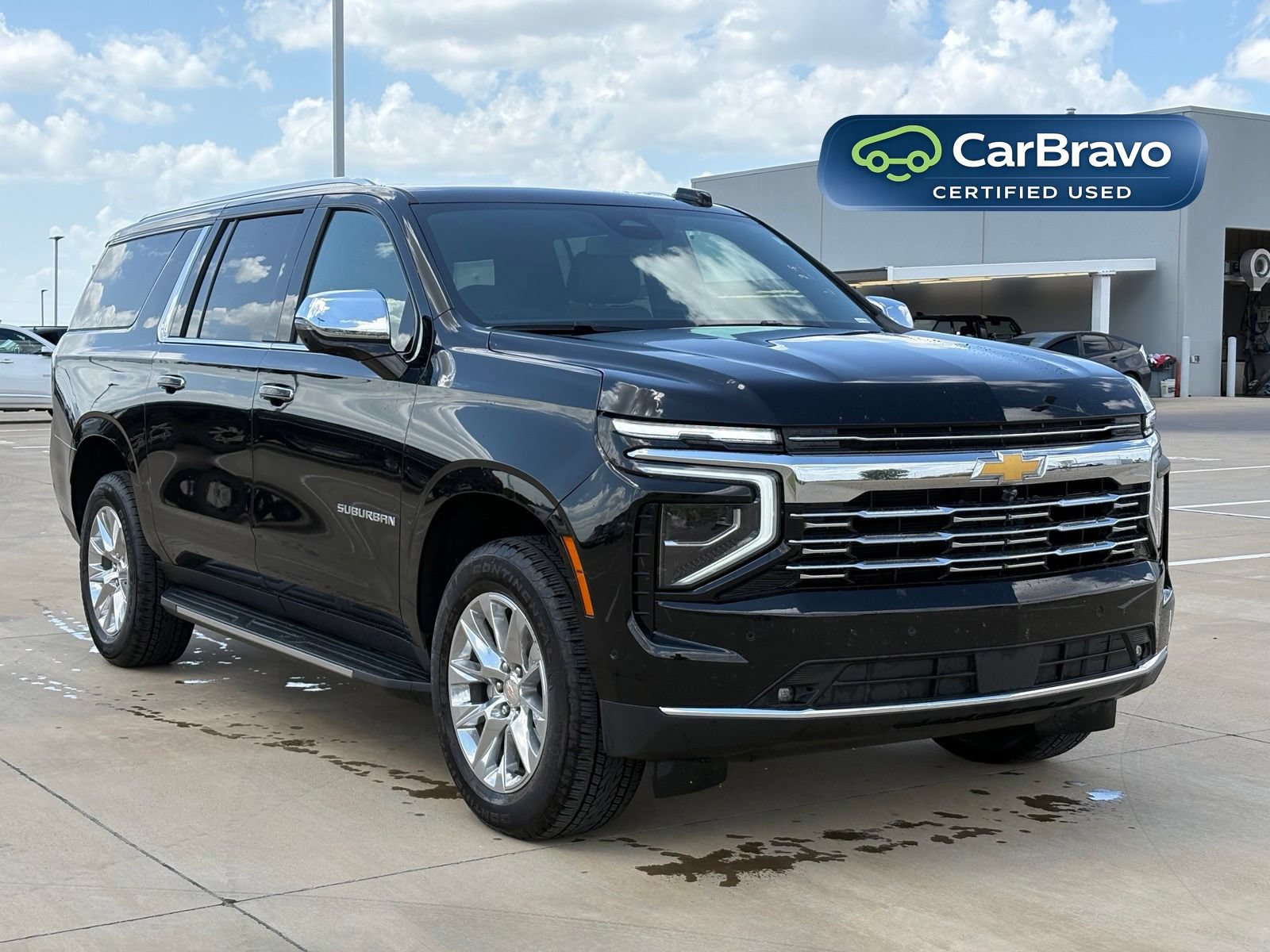 Used 2026 Chevrolet Suburban Premier AWD/4WD image 1