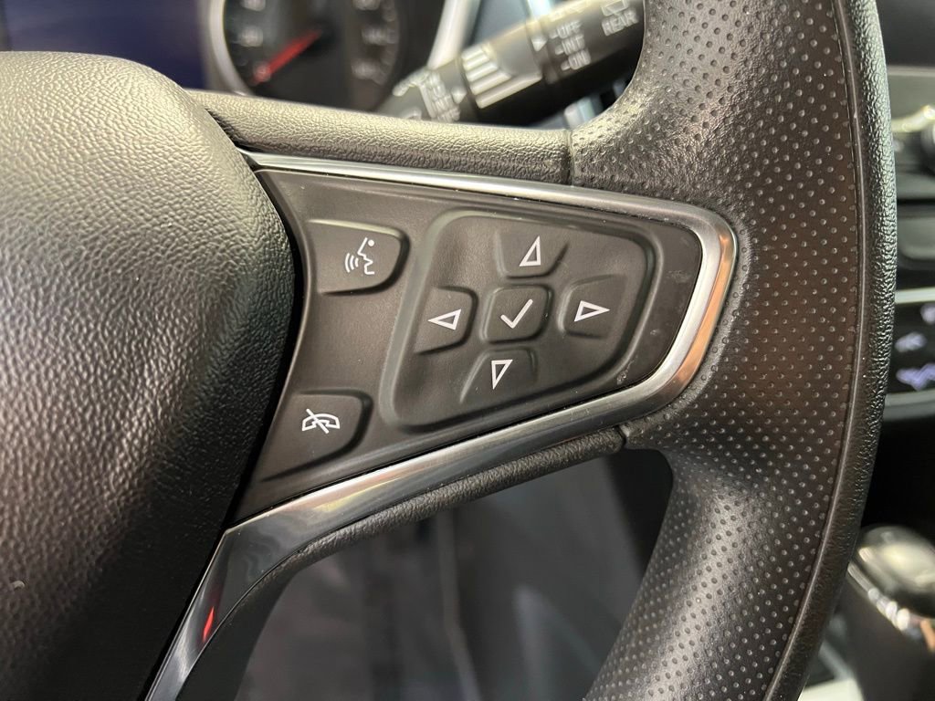 Used 2020 Chevrolet Equinox LT image 20