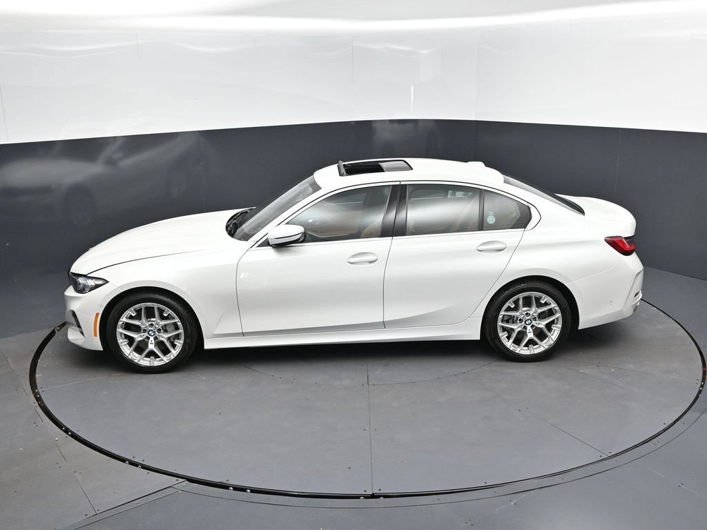 Certified 2026 BMW 330i Sedan RWD image 32