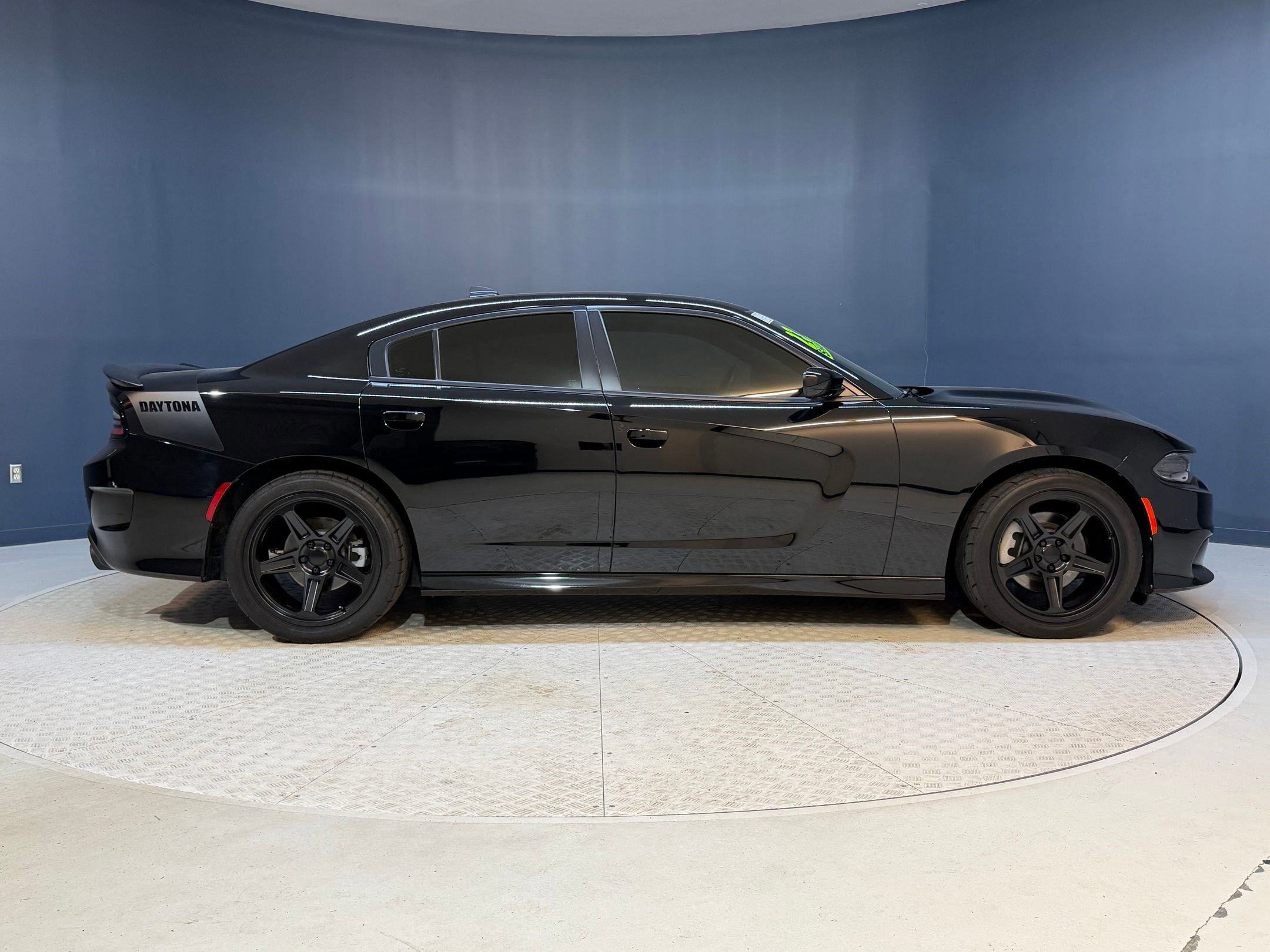 Used 2023 Dodge Charger R/T w/ Daytona Edition Group image 8