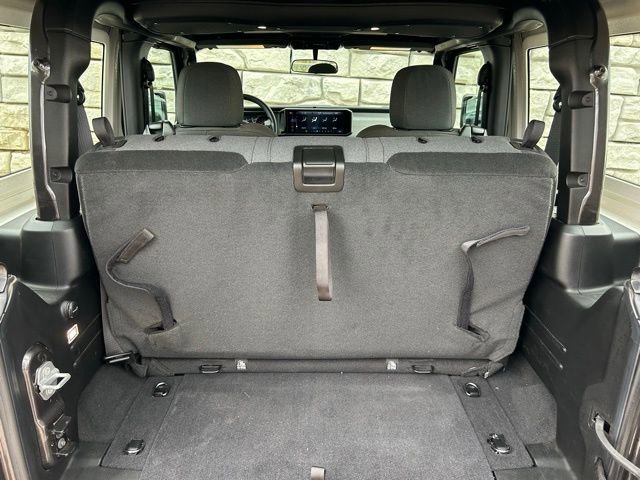 Certified 2025 Jeep Wrangler Sport AWD/4WD image 11