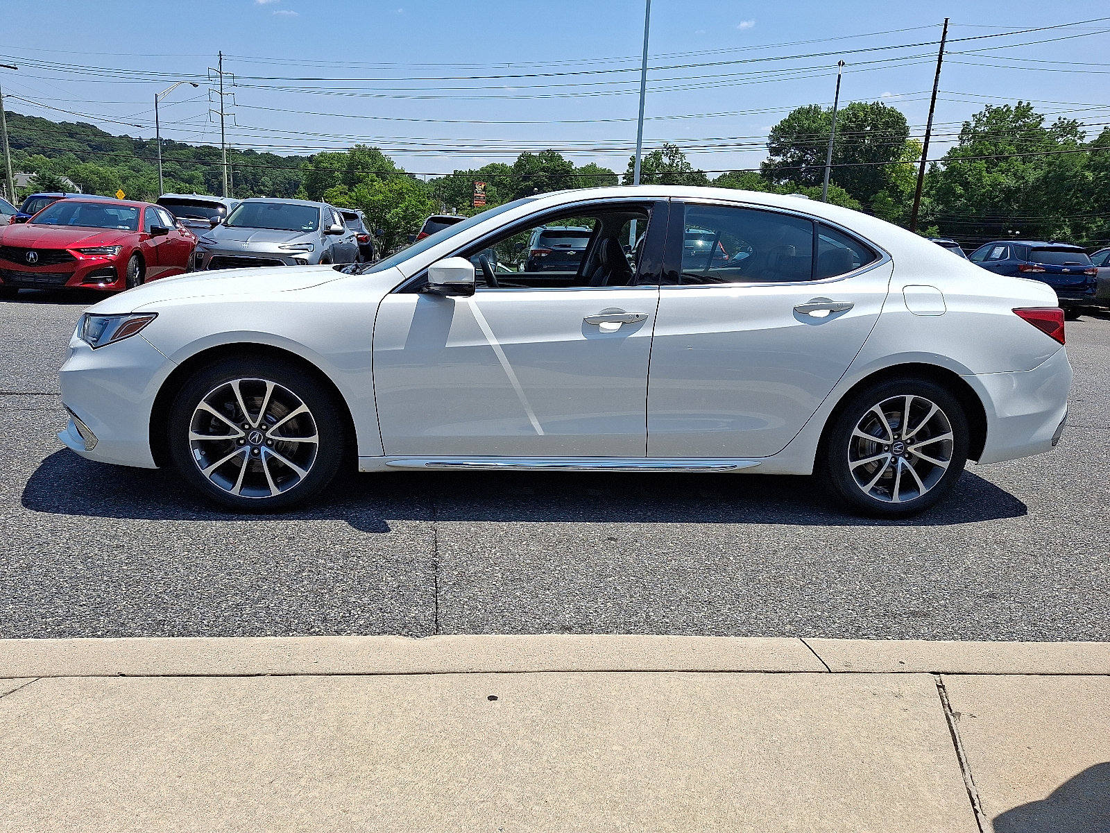 Used 2018 Acura TLX w/ Technology Package AWD/4WD image 4