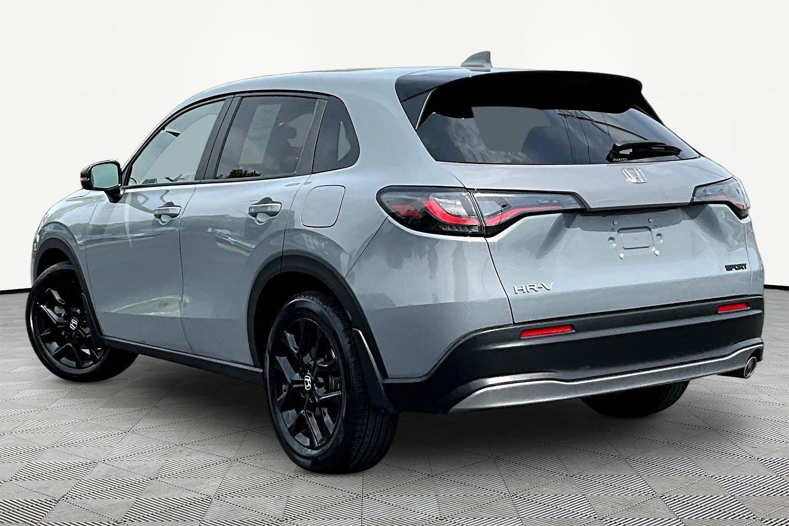 Used 2023 Honda HR-V Sport image 4