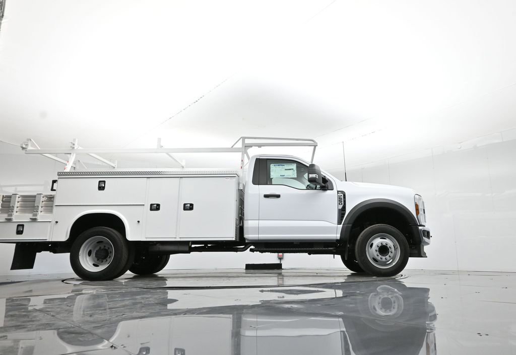 New 2025 Ford F550 2WD Regular Cab Super Duty image 59