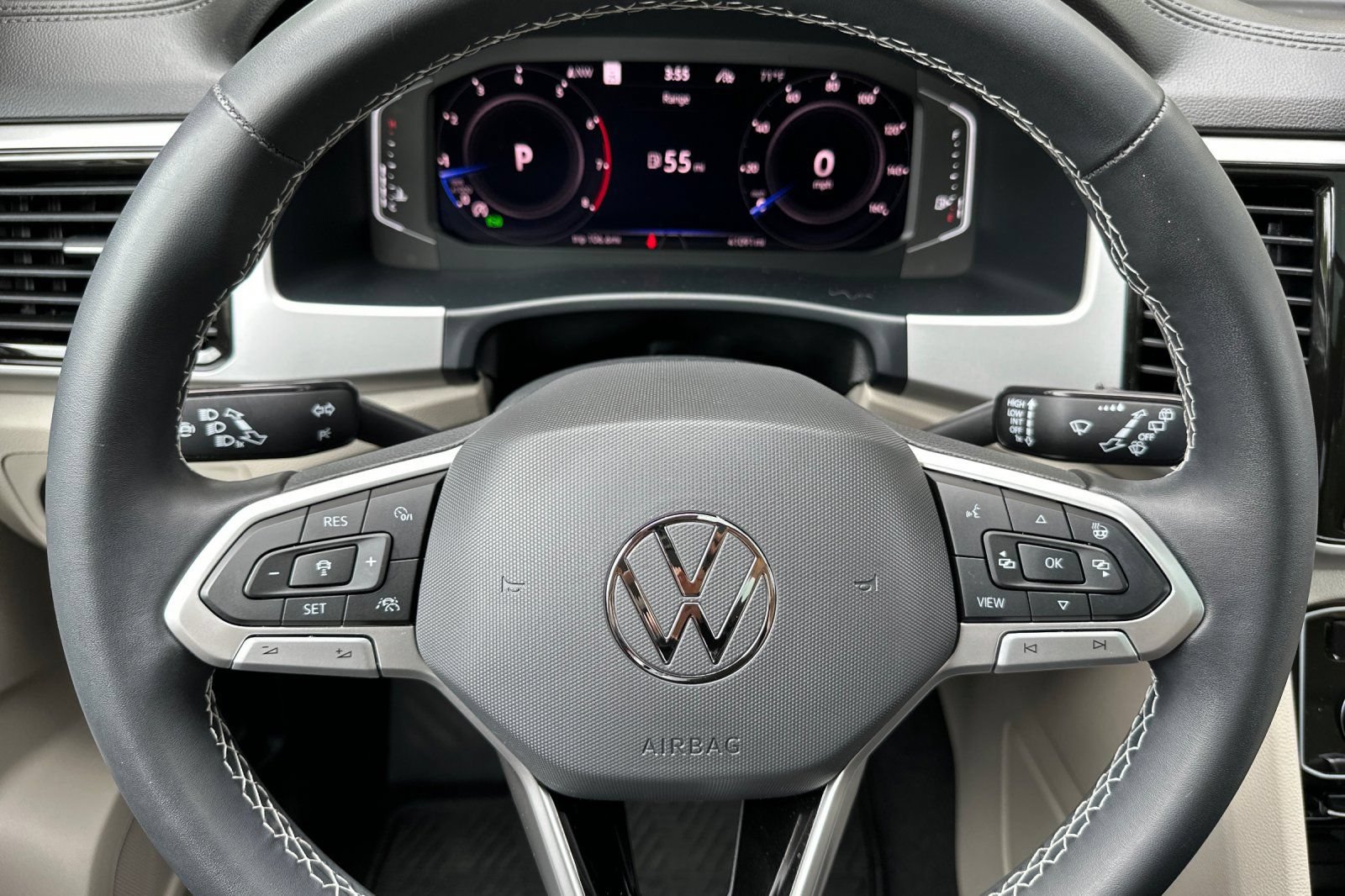 Used 2022 Volkswagen Atlas SEL AWD/4WD image 25