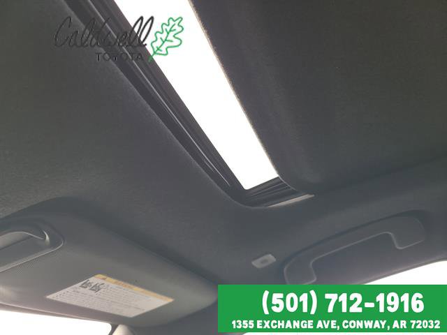 Used 2025 Toyota Corolla SE w/ SE Premium Package image 20