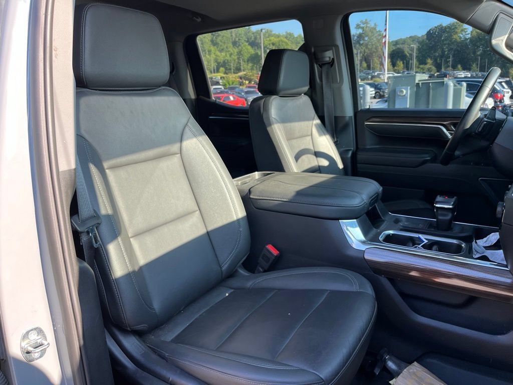 Used 2024 Chevrolet Silverado 1500 LT Trail Boss w/ Convenience Package II AWD/4WD image 13