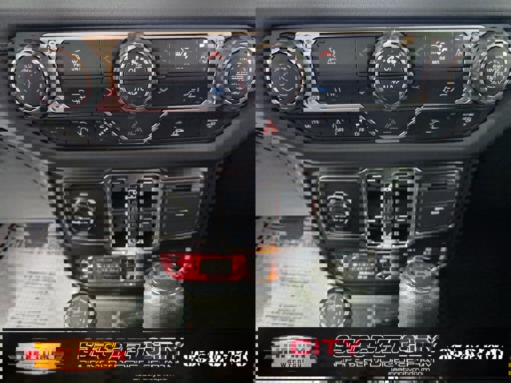 New 2025 Jeep Wrangler Unlimited Rubicon w/ Steel Bumper Group image 22