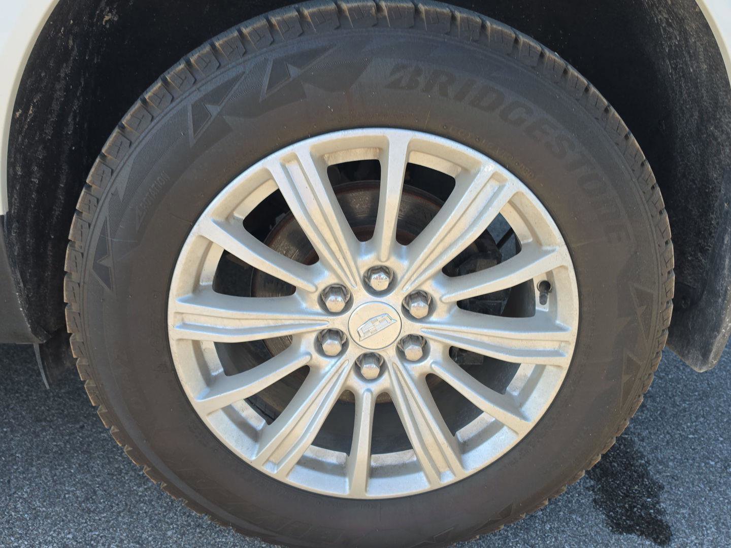 Used 2022 Cadillac XT5 Luxury w/ LPO, Floor Liner Package AWD/4WD image 16