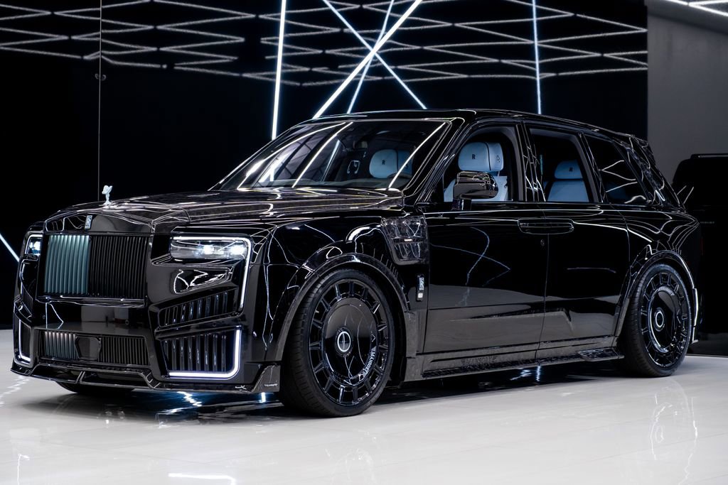 Used 2026 Rolls-Royce Cullinan image 3