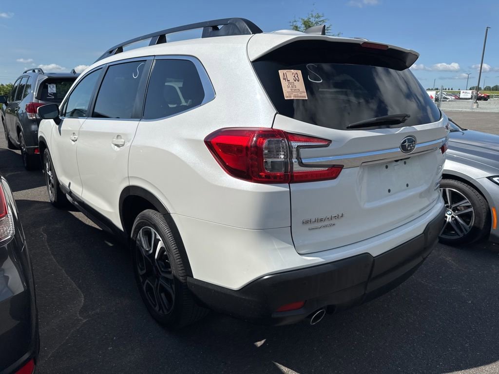 Used 2023 Subaru Ascent Limited AWD/4WD image 2