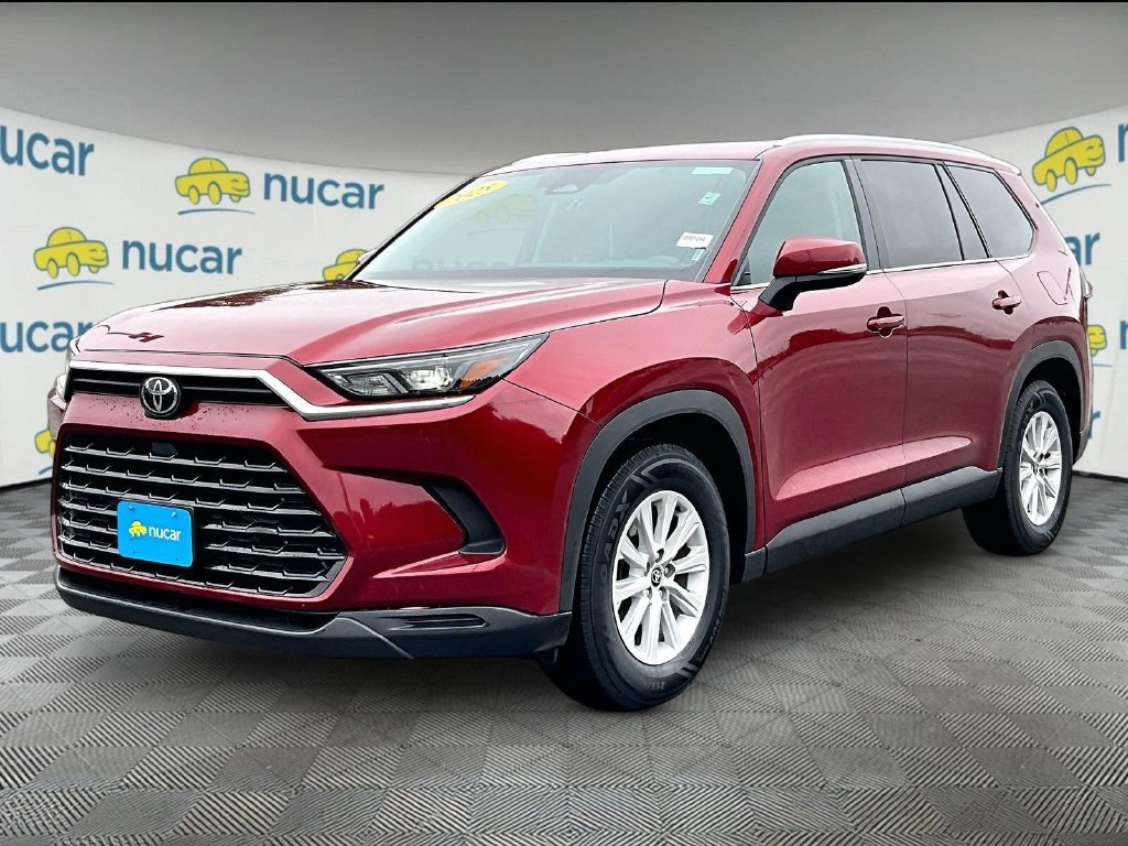 Used 2025 Toyota Grand Highlander AWD image 3