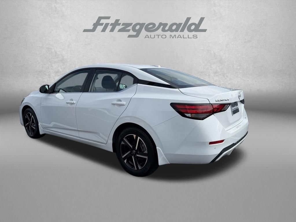 Used 2025 Nissan Sentra SV FWD image 7