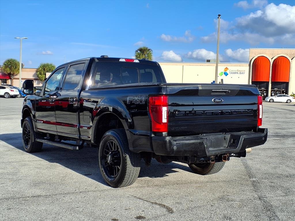 Used 2022 Ford F250 Lariat w/ Black Appearance Package image 5