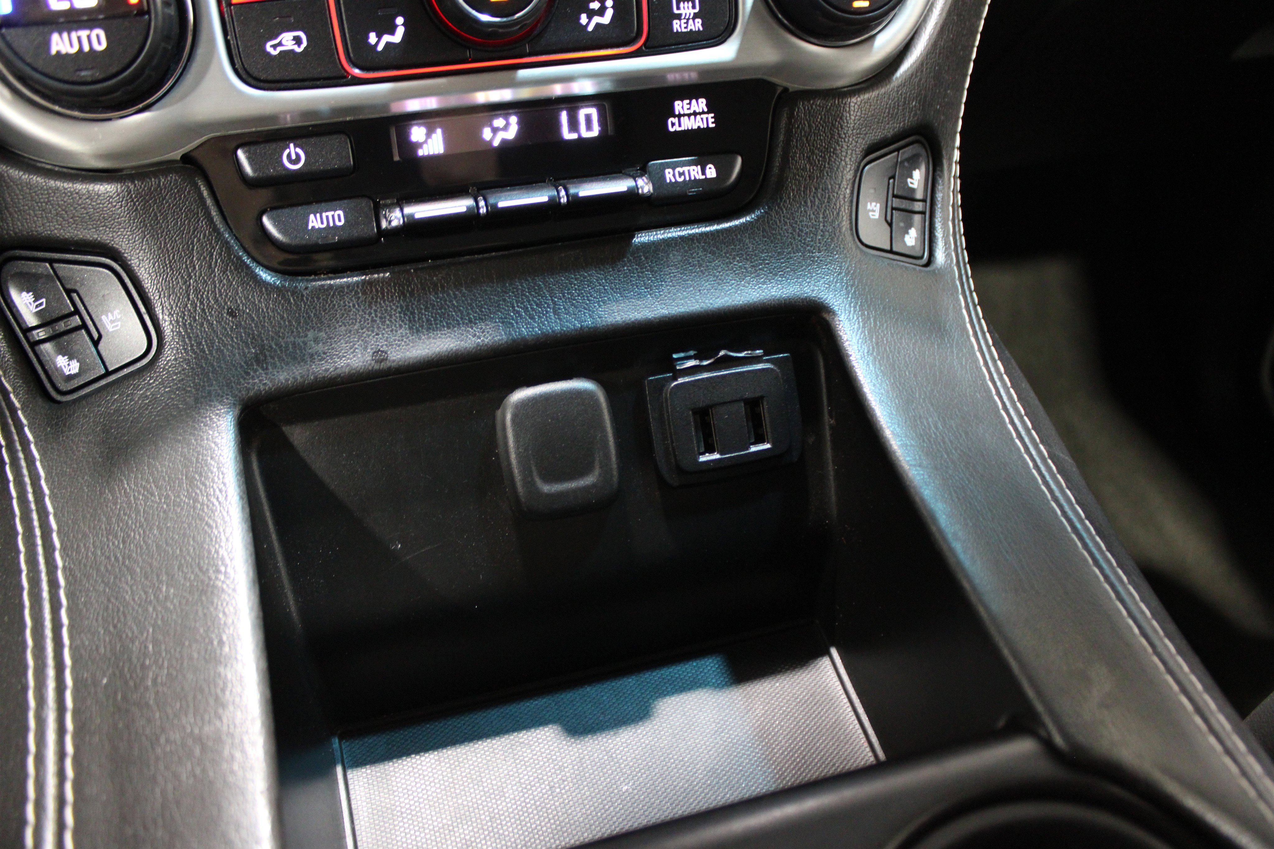 Used 2016 GMC Yukon SLT w/ Open Road Package image 21