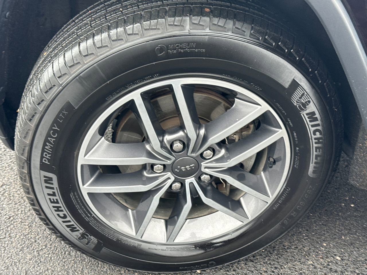 Used 2020 Jeep Grand Cherokee Limited image 12