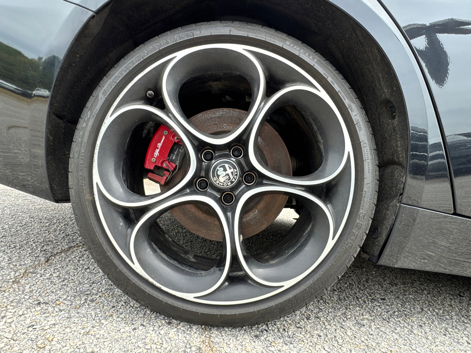 Used 2024 Alfa Romeo Giulia Veloce AWD/4WD image 21