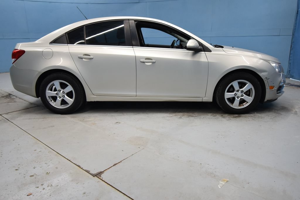 Used 2015 Chevrolet Cruze LT FWD image 34