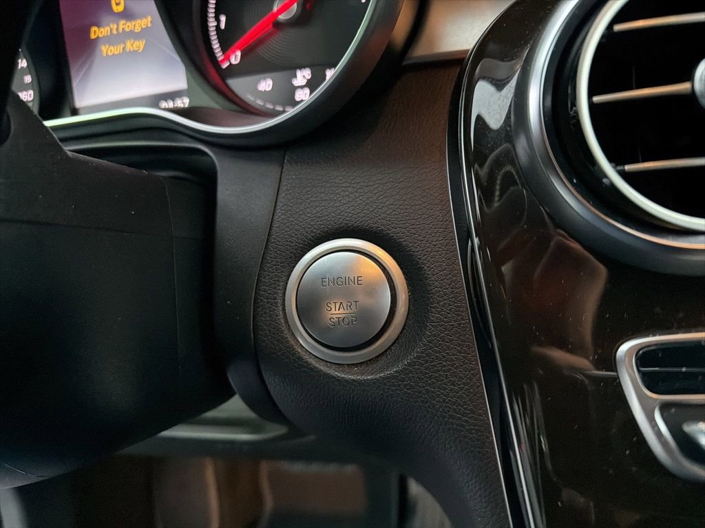 Used 2017 Mercedes-Benz GLC 300 4MATIC image 31