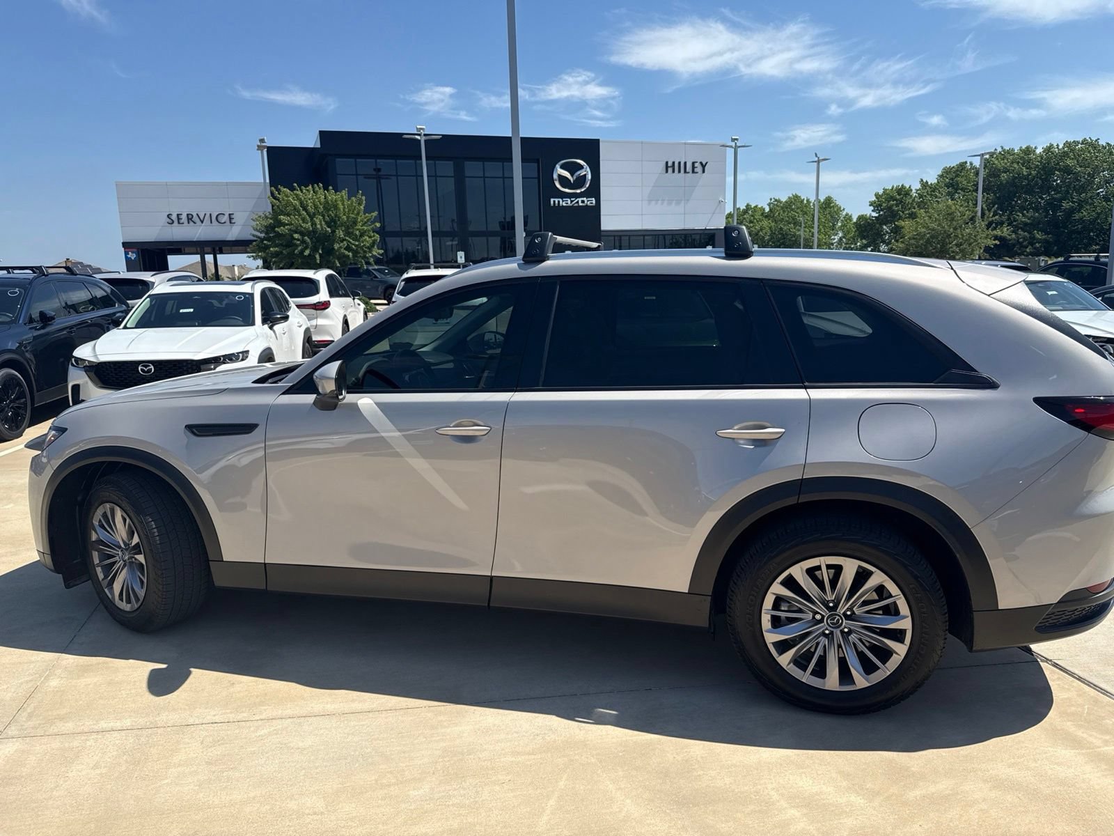 Used 2024 MAZDA CX-90 3.3 Turbo w/ Preferred Package AWD/4WD image 10