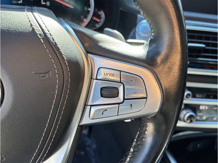 Used 2019 BMW 740i 740i Sedan 4D w/ M Sport Package image 28