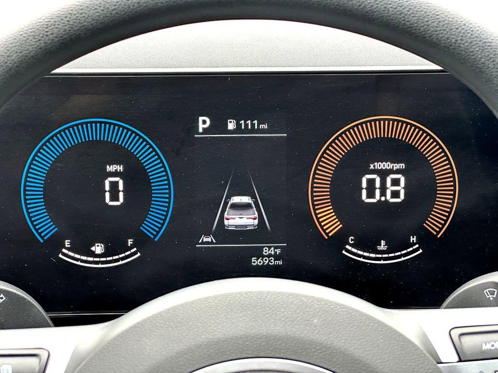 Used 2025 Hyundai Santa Cruz SE image 25