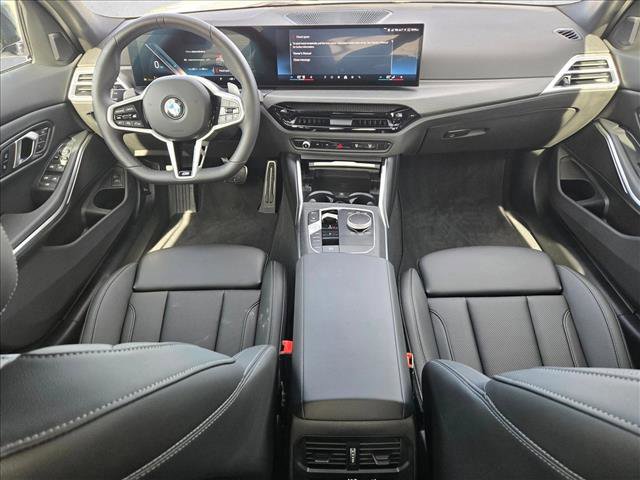 Used 2025 BMW 330i Sedan w/ M Sport Package image 18