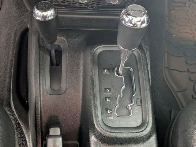 Used 2018 Jeep Wrangler Unlimited Sahara image 20