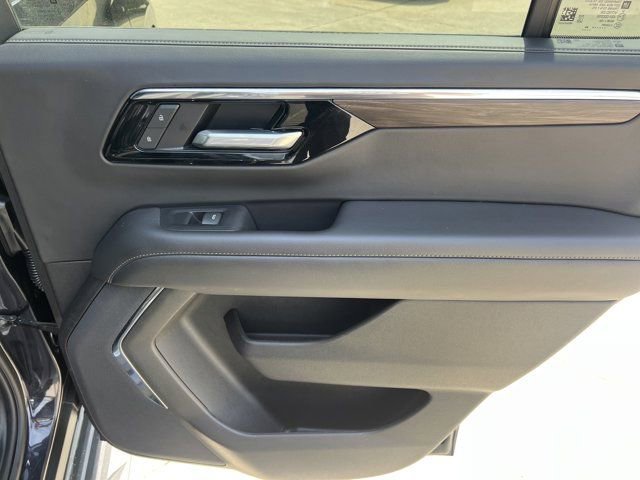 Used 2025 Chevrolet Tahoe LT image 17