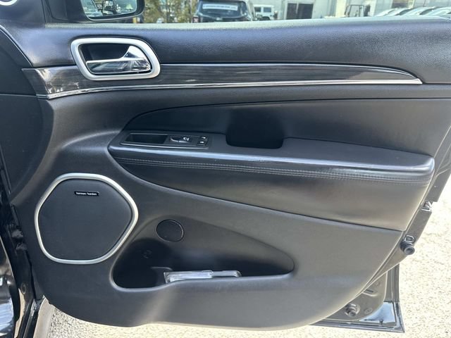 Used 2015 Jeep Grand Cherokee High Altitude AWD/4WD image 9