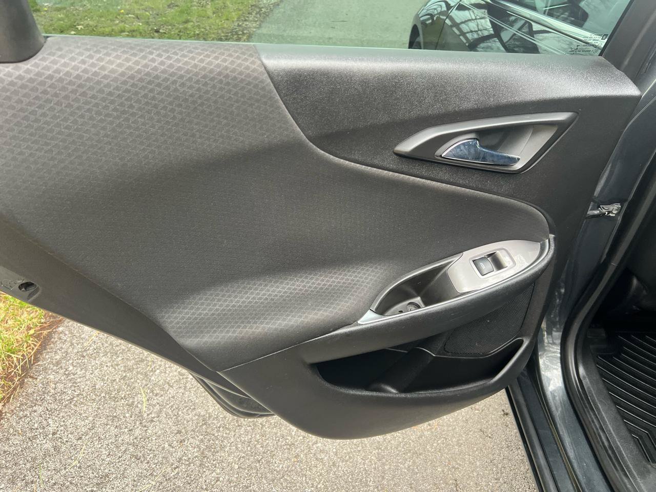 Used 2016 Chevrolet Malibu LT FWD image 38