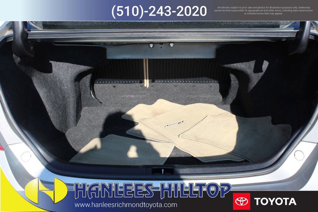 Used 2015 Toyota Camry LE FWD image 10