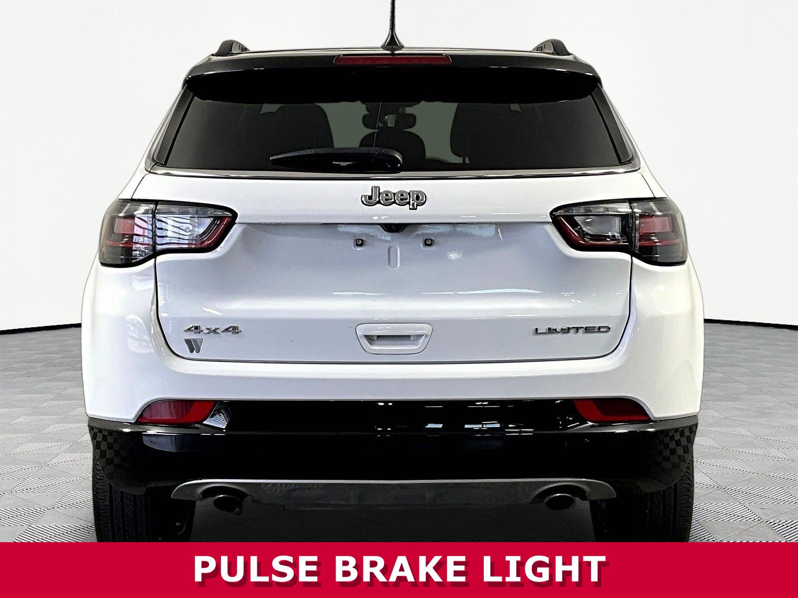 Used 2023 Jeep Compass Limited w/ Elite Group AWD/4WD image 5