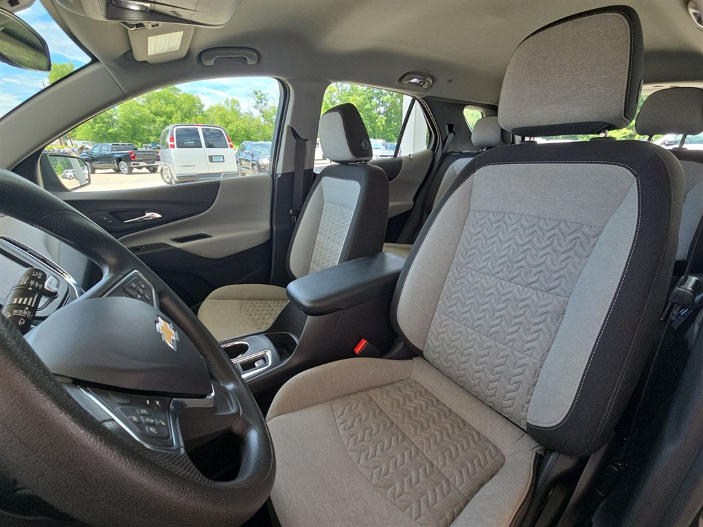 Used 2024 Chevrolet Equinox LS w/ Midnight Edition AWD/4WD image 18