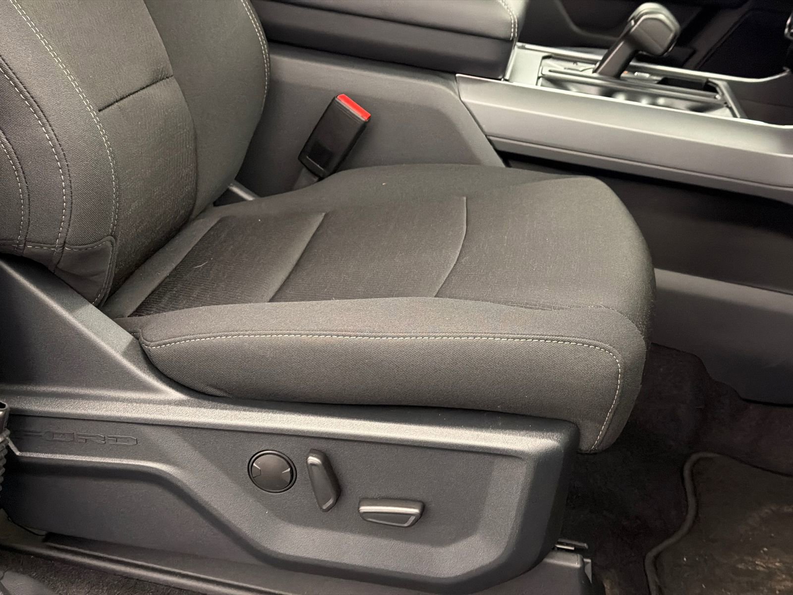 New 2026 Ford F150 XLT w/ Equipment Group 302A MID image 11