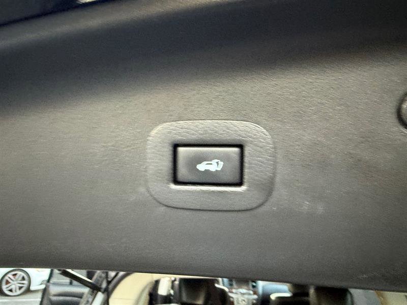 Used 2018 INFINITI QX80 4WD image 28