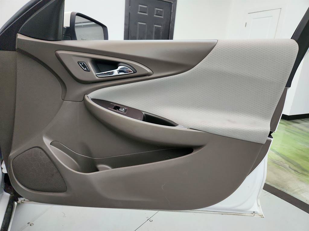 Used 2020 Chevrolet Malibu LT FWD image 26