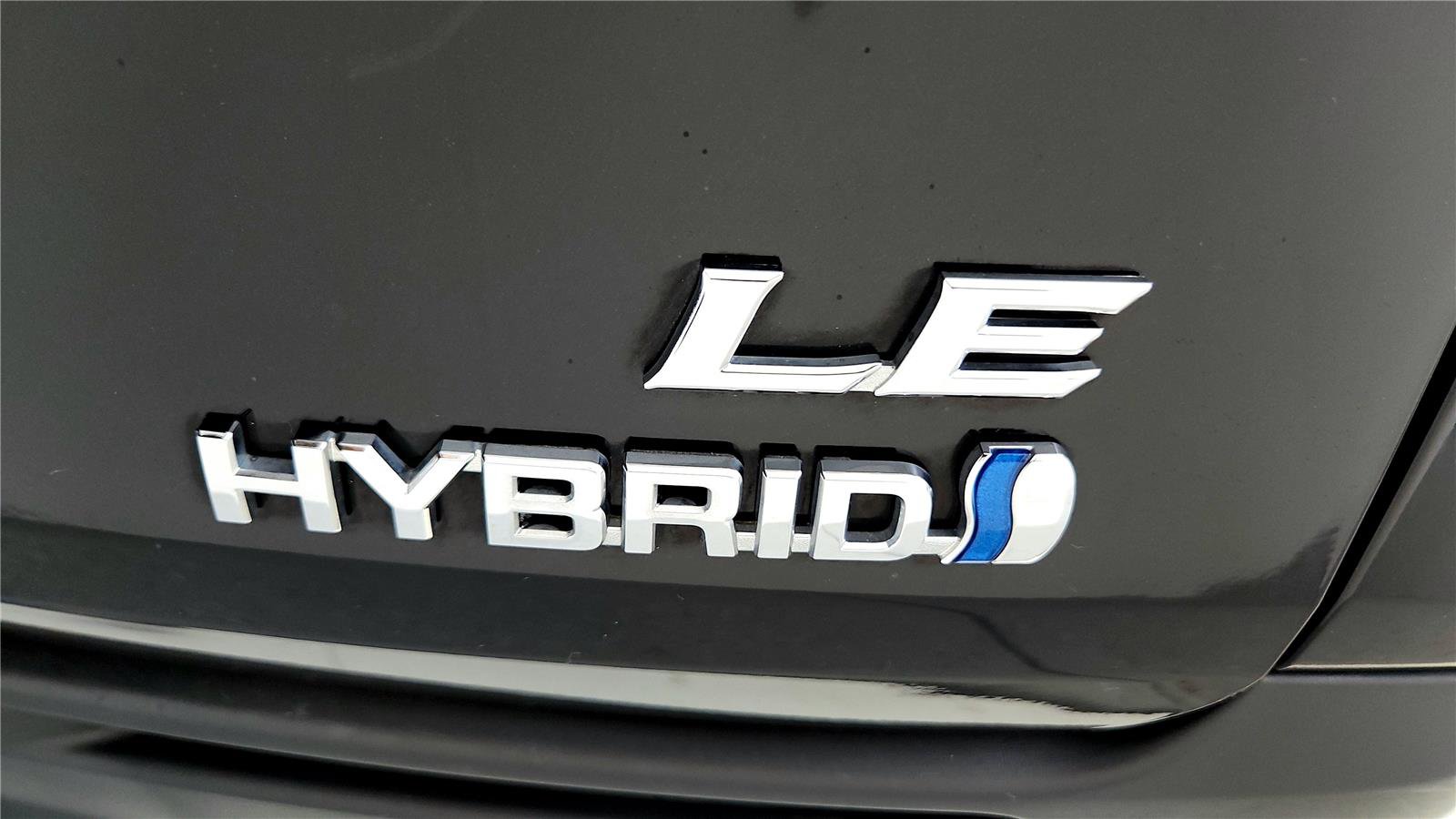 Certified 2024 Toyota Sienna LE image 17