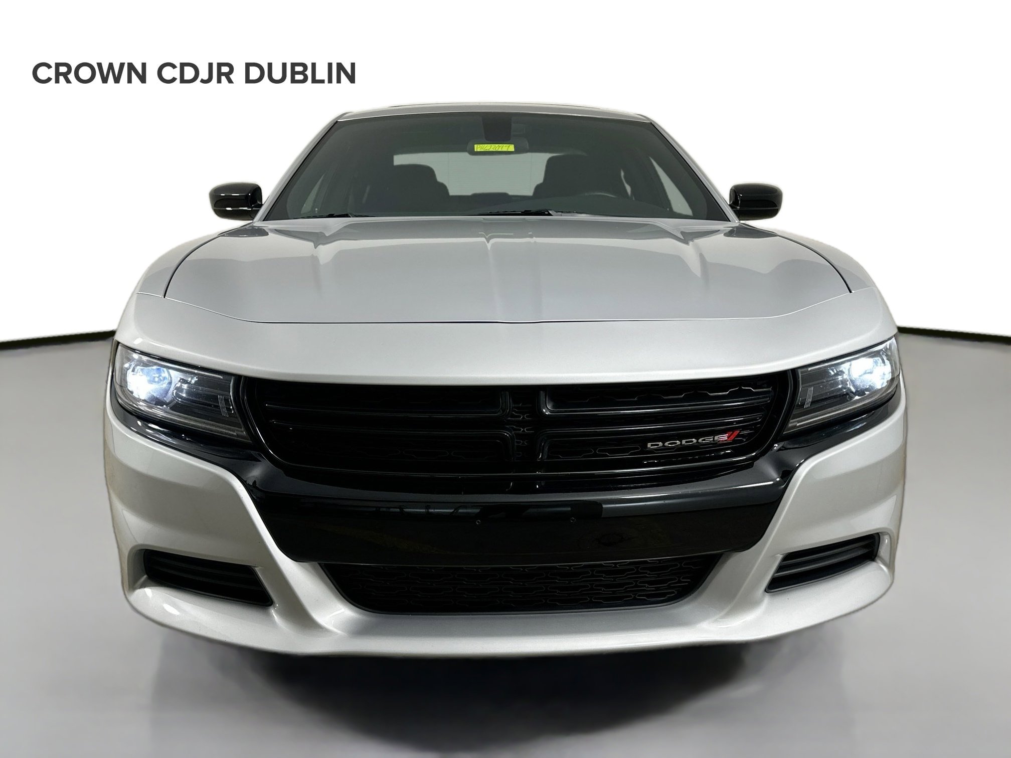 Used 2023 Dodge Charger SXT w/ Blacktop Package image 2